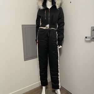 GREAT Condition Womens Ski Suit Jumpsuit